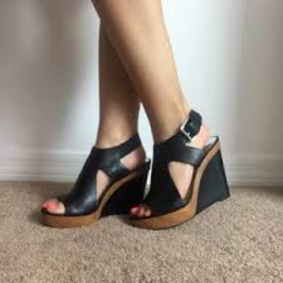 Michael Kors Josephine Black Leather Wedge Sandals Women Size 8 - Picture 2 of 11